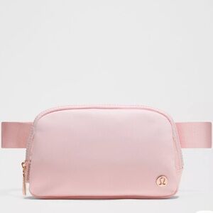 Lululemon NWT EVERYWHERE BELT BAG 1L
